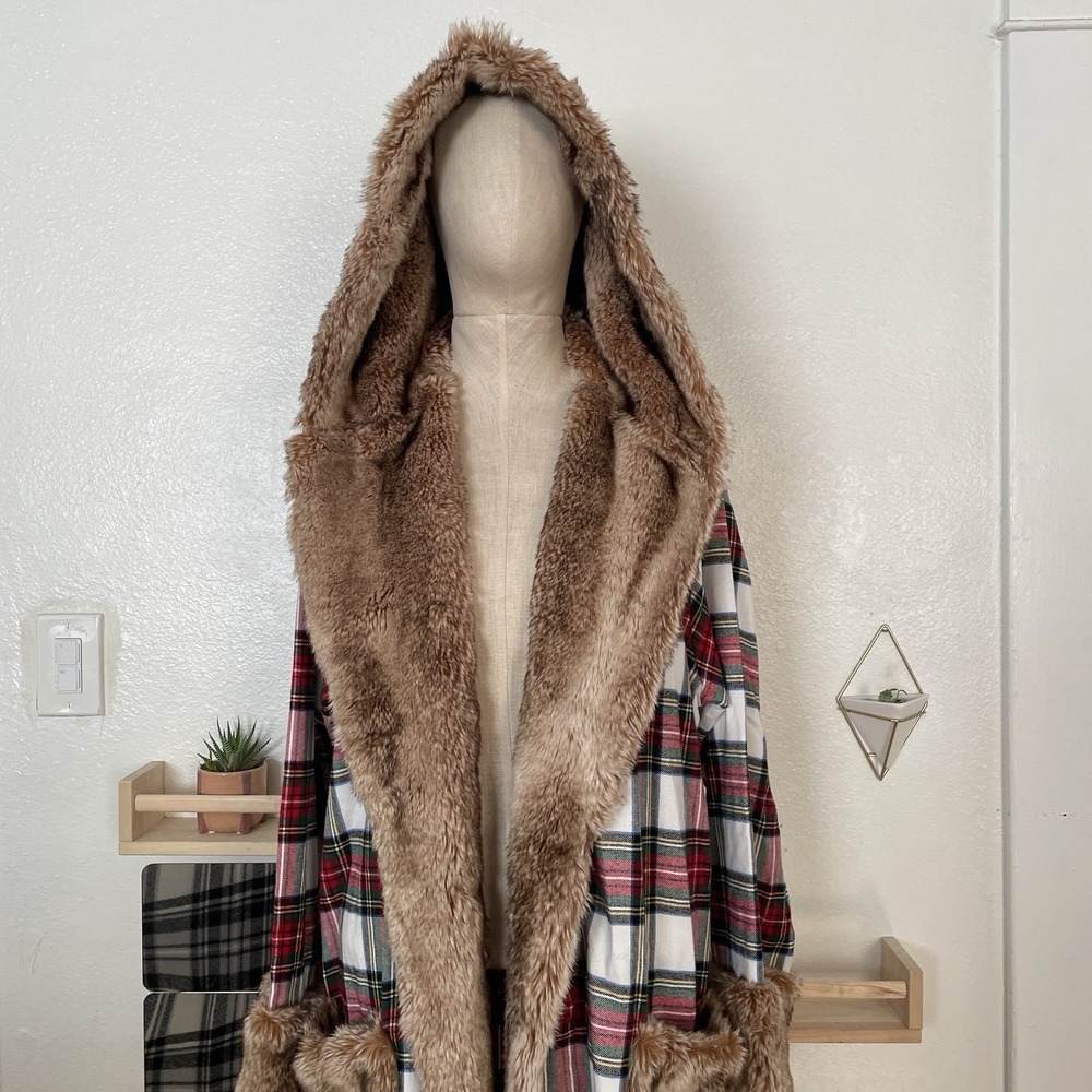 Pottery Barn Stewart Plaid Flannel Faux Fur Robe with Belt Size Large Unisex